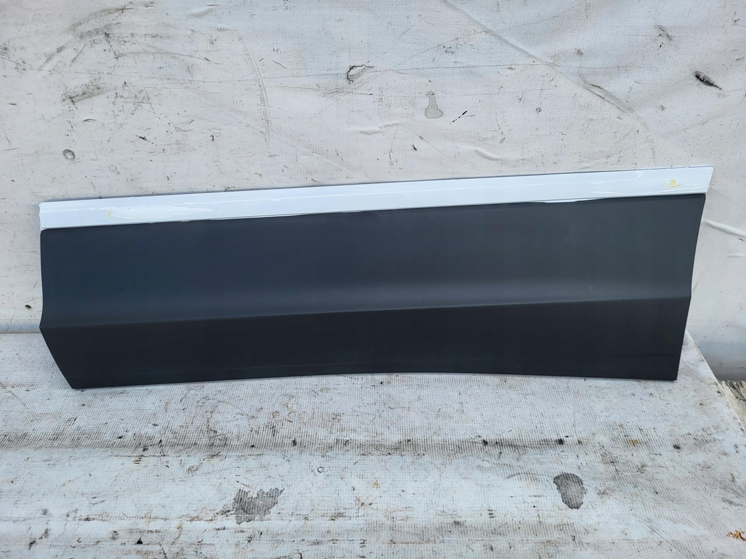 Молдинг двері лівий задній VW Tiguan 5nl854949