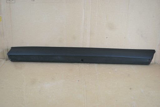 Молдинг правой передней двери Lexus NX II 75073-78020