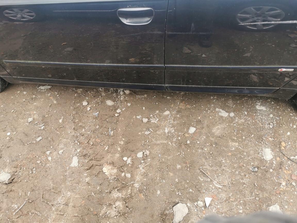 Планка планки нижней двери Audi A4 B7 07R LZ9Y