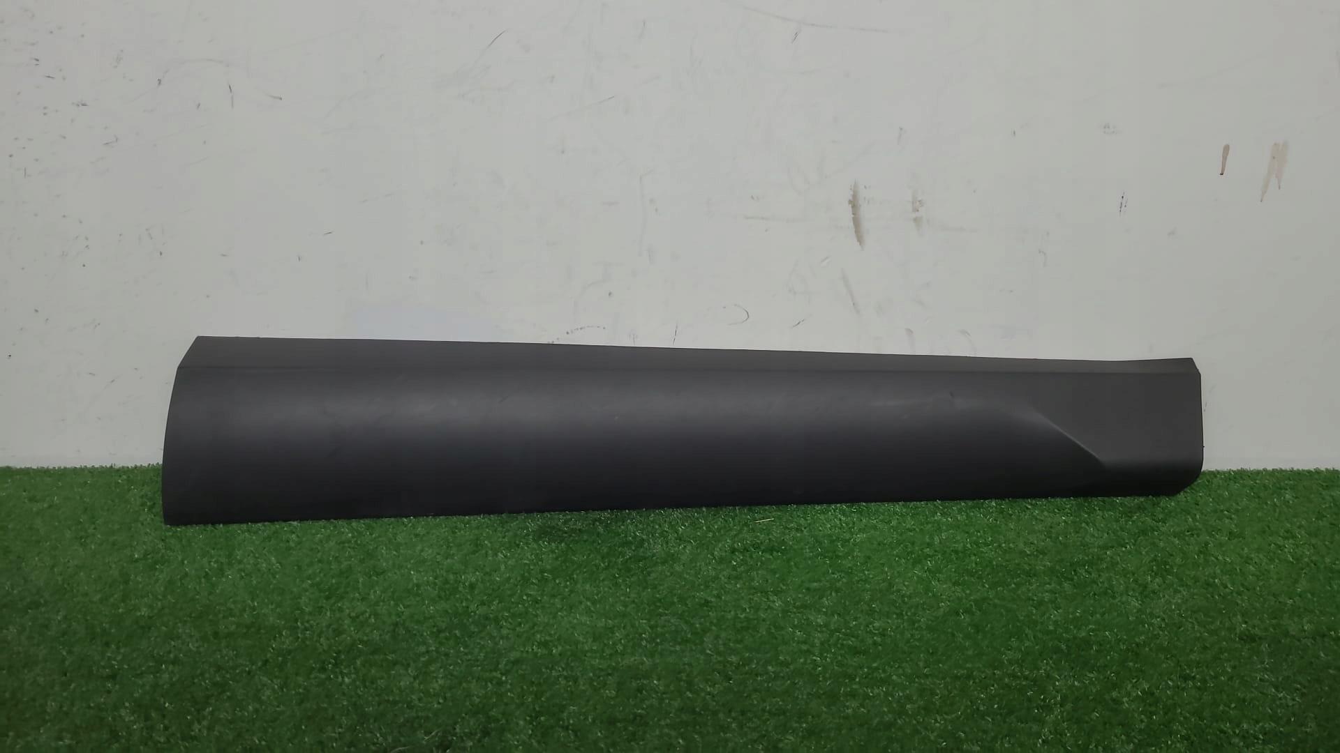 87722-N7000 - Накладка на передні праві двері Hyundai Tucson IV