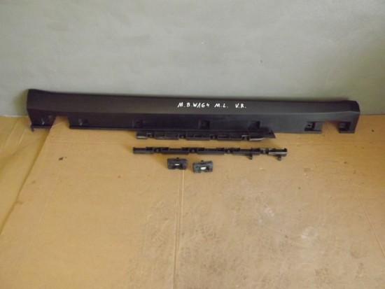 Педаль порога Mercedes ML W164 правая сторона