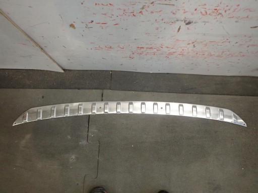 Накладка багажника задня PEUGEOT 2008 2013- 1613824480