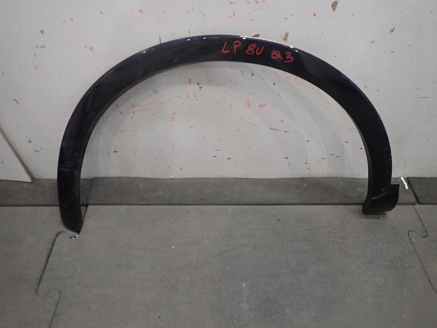 Брызговик передний левый AUDI Q3 10 - 8U0853717A