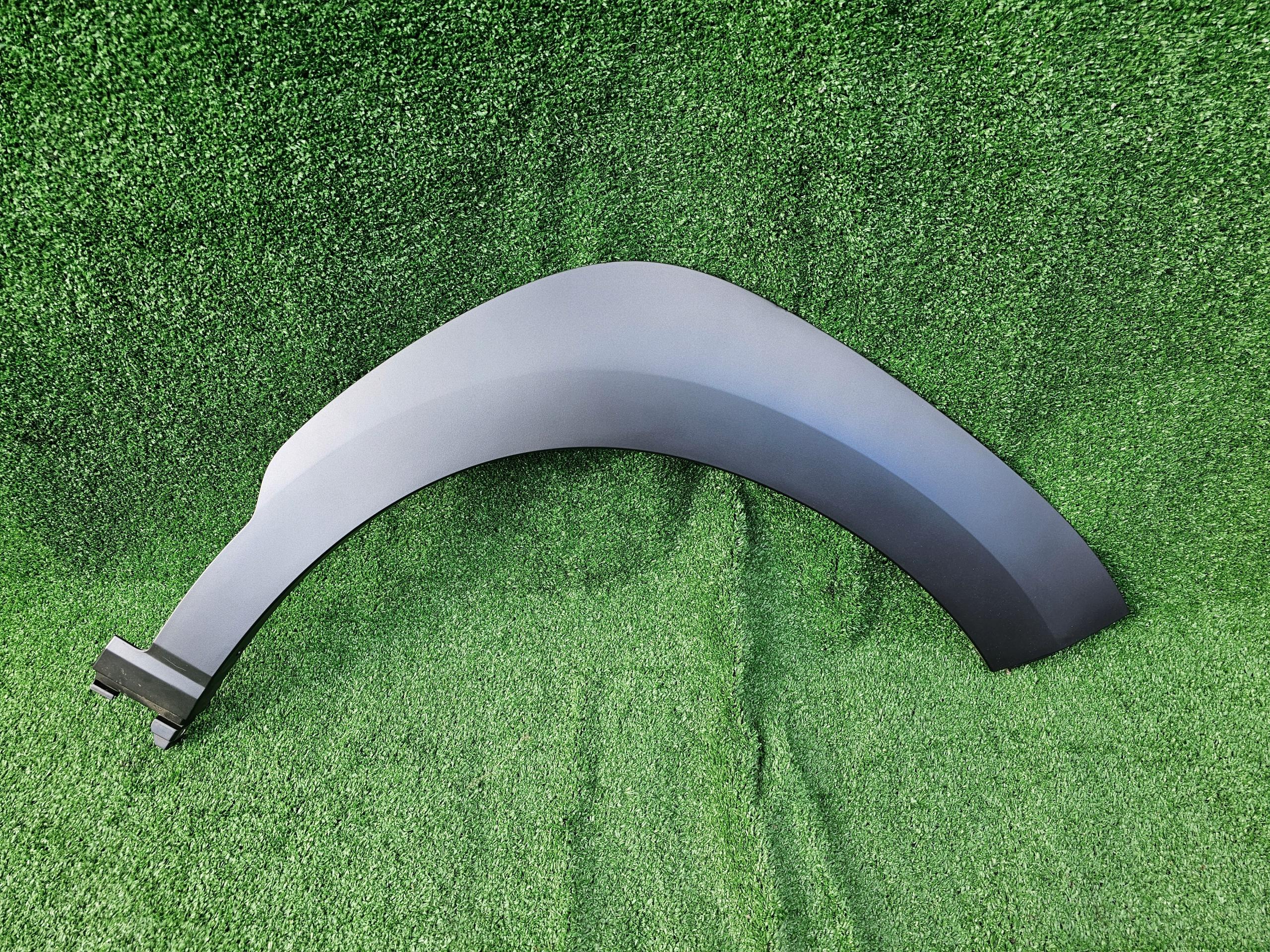 87712-j9500 - Брызговик правый передний Hyundai Kona игла