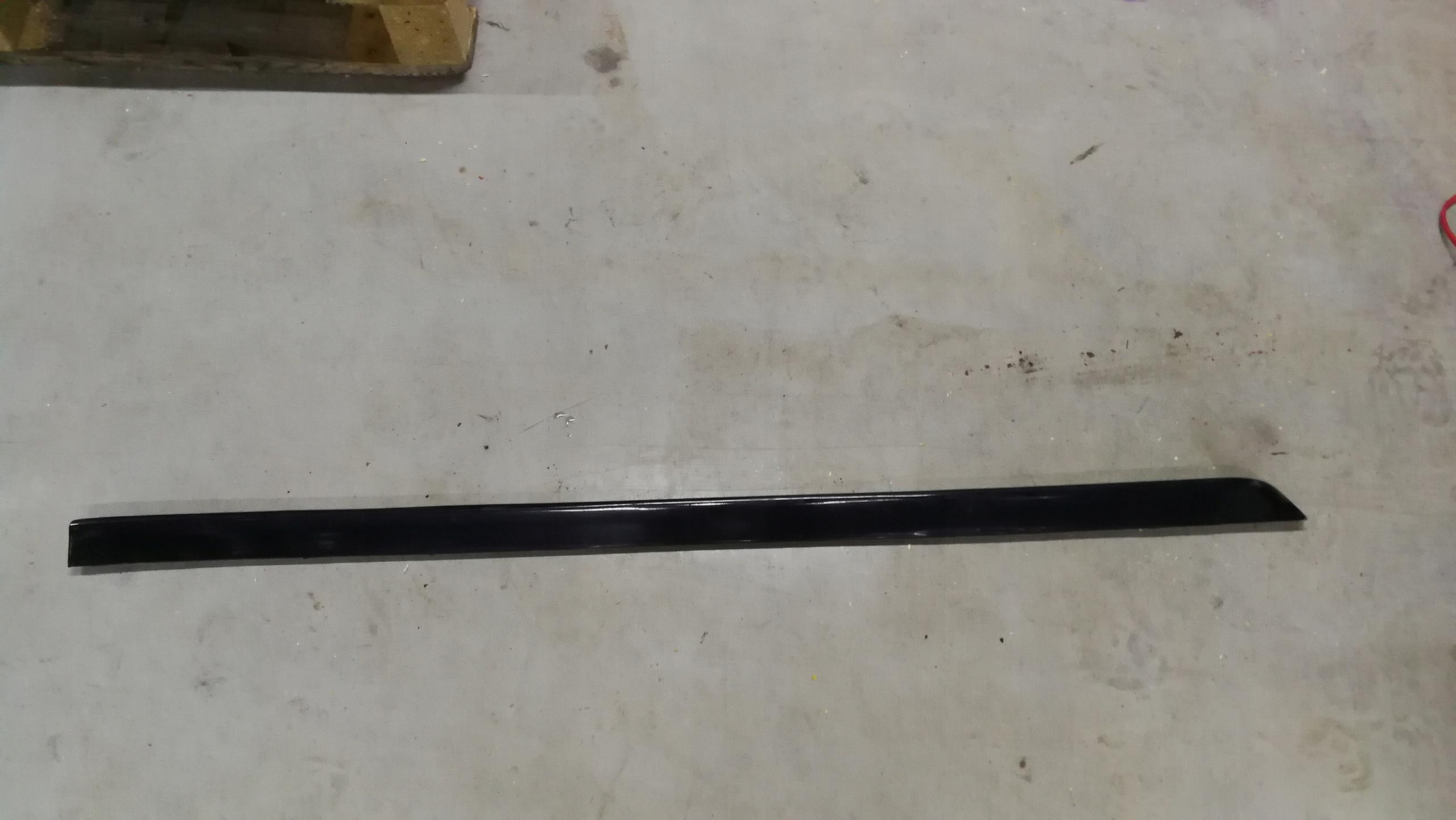 Накладка дверей нижня ліва Audi A3 S3 8L 99-03 lift