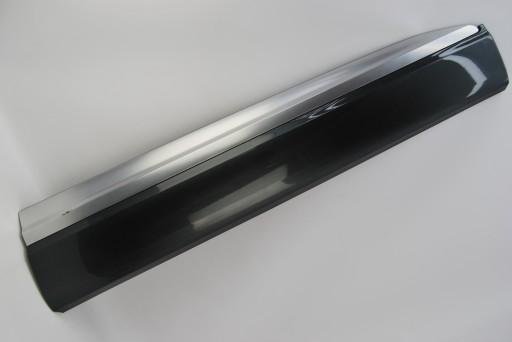 Молдинг правой передней двери Audi Q7 4M0853960B LZ7S