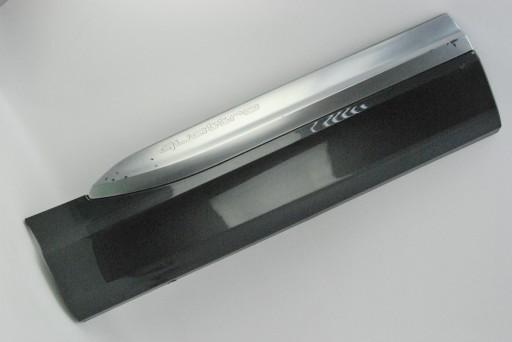 Молдинг двери правый задний Audi Q7 4M0853970B LZ7S