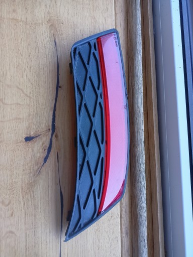 6s7y 17d752 - Накладка світловідбивача заднього правого бампера Mondeo mk3 ST220