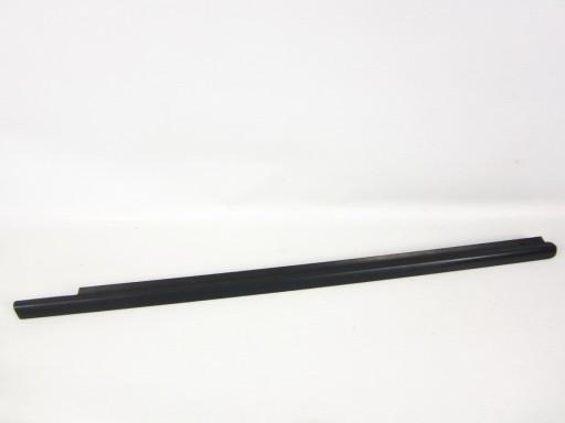 A1646902080 - Молдинг передньої правої двері Mercedes W164