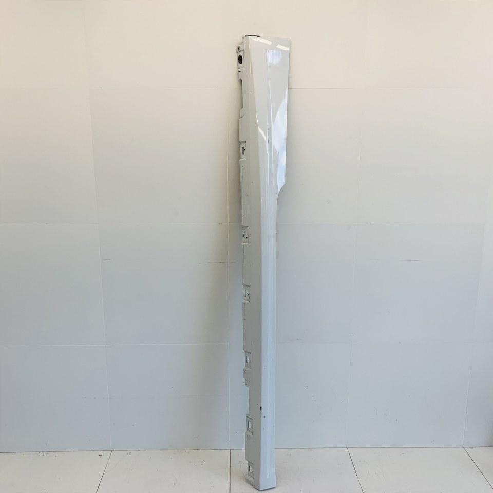 Педаль порога правая LS9R AUDI A5 F5 8W CABRIO 17R