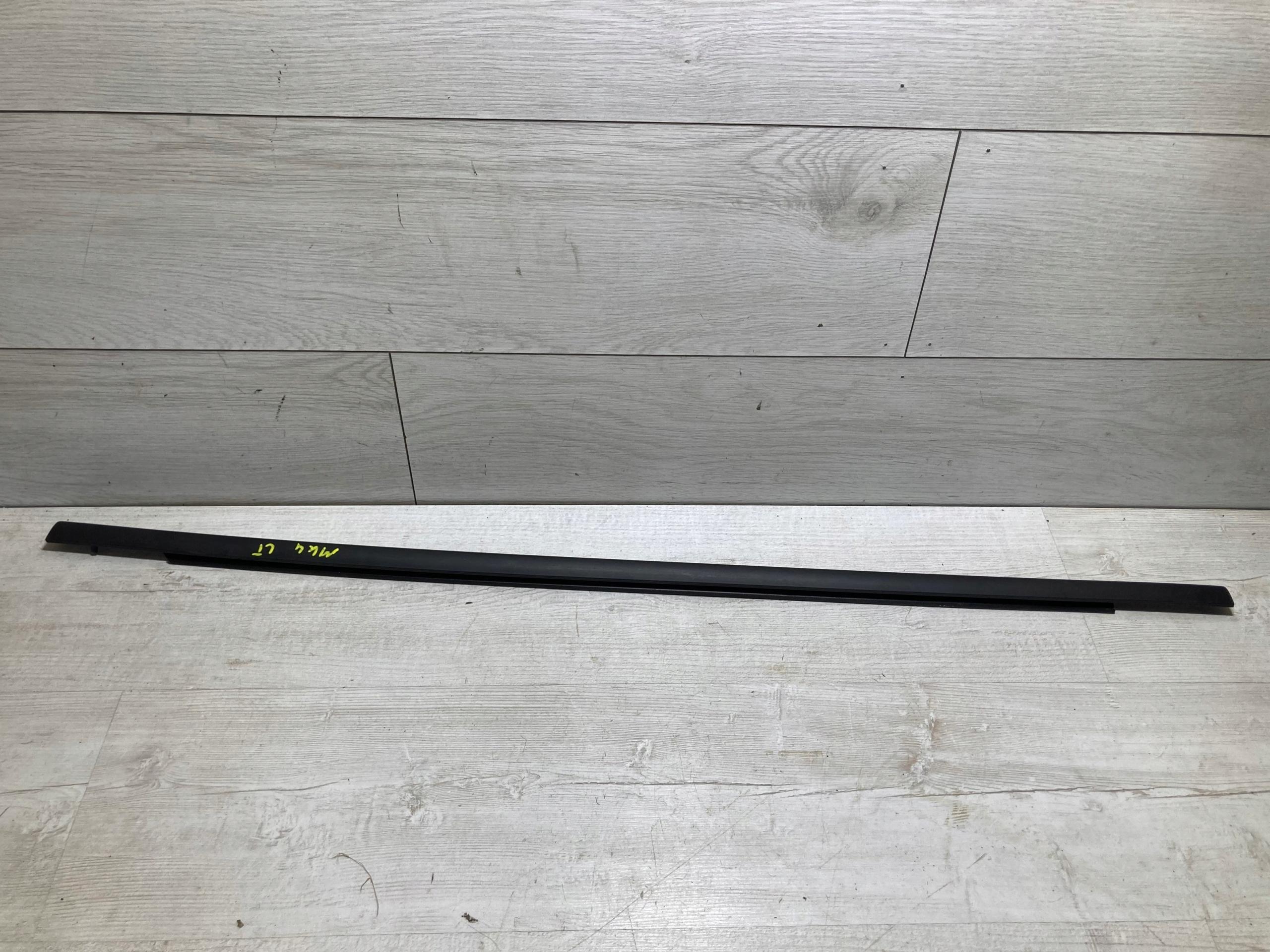 W6rrtps - Накладка ліва задня для Ford Focus Mk4 21R