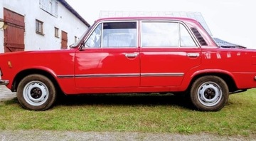 Бічні молдинги Великий Фіат 125р