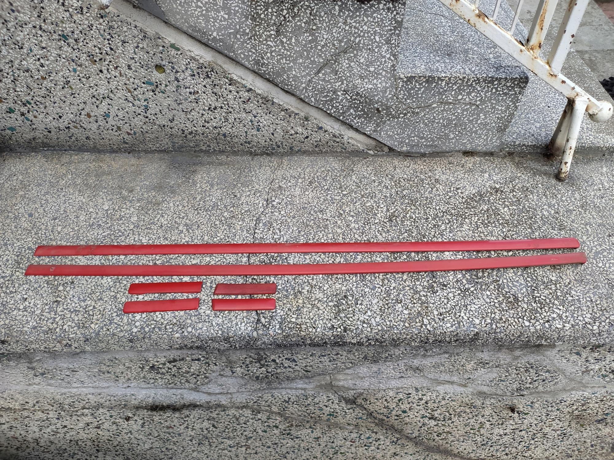 93155990100 - Бічні молдинги Porsche 944