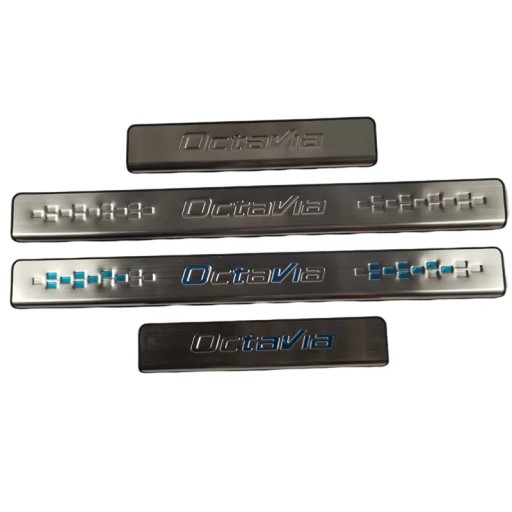 Хромированные защитные накладки на пороги Skoda Octavia 2007-2018 гг.