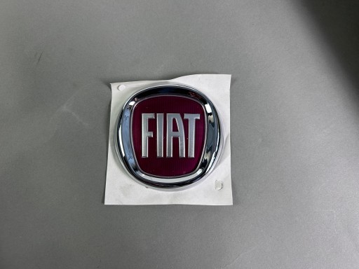 Эмблема с логотипом на задней панели Fiat Freemont 53188107