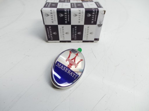 Логотип эмблема значок Maserati Ghibli Quattroporte передний новый 670003762