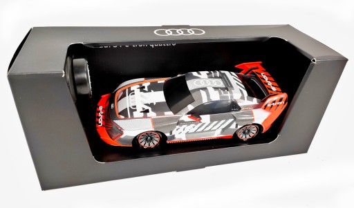 MAISTO AUDI S1 E-TRON QUATTRO RC 1:24 З ДИСТАНЦІЙНИМ КЕРУВАННЯМ 4X4 DRIFT