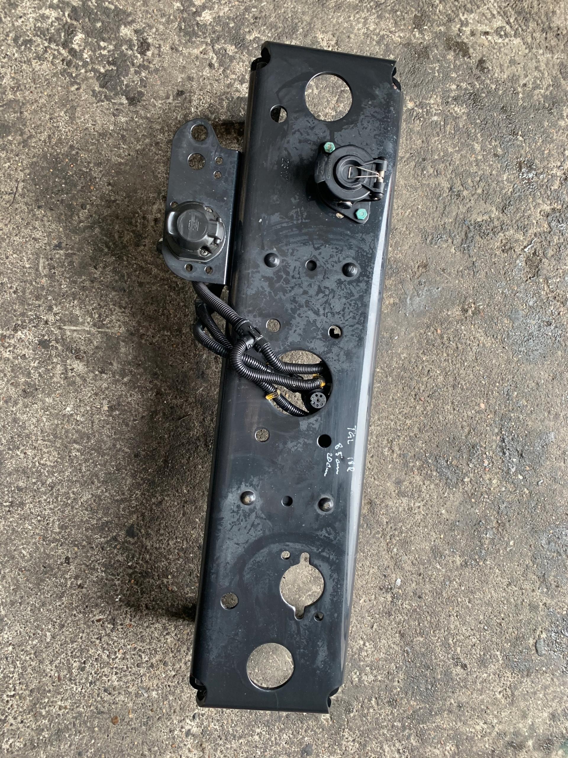 MAN TGL 8.180 EURO 6 БАЛКА ПОД КРЮК КРЮК СЗАДИ