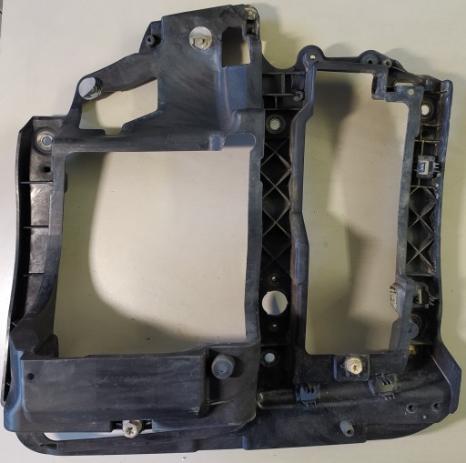 MAN TGX TGA КРОНШТЕЙН ФАРЫ ЛЕВЫЙ (81416100441)