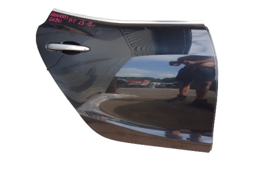 Maserati ghibli 13-18 праві двері