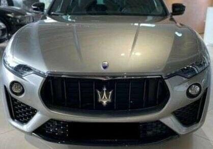 MASERATI LEVANTE ЧЕТВЕРТЬ П + Л ПЕРЕДНЯЯ 11
