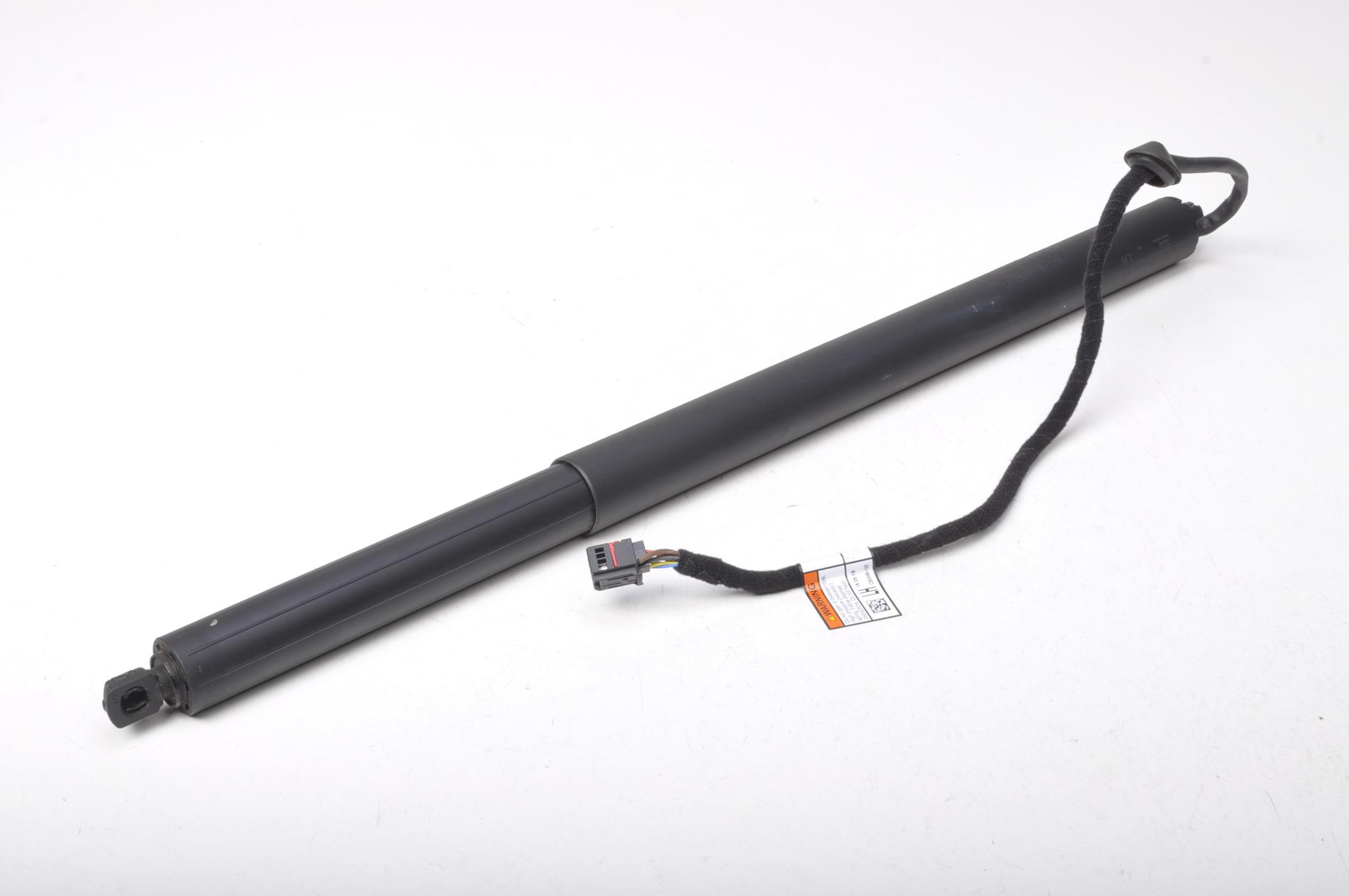 6701078700 - MASERATI LEVANTE ПРИВОД ТЕЛЕСКОП ЗАСЛОНКИ ЛЕВЫЙ 19R