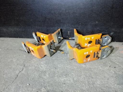 MASTER MOVANO III петлі задніх дверей 10-19 180