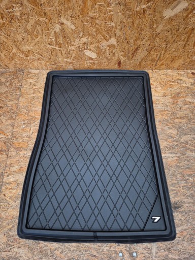 Килимок в багажник BMW 7 G11 G12 51472365435