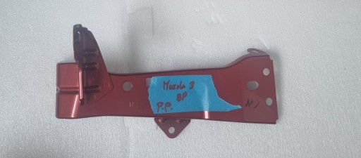 BCJH-52-140 - MAZDA 3 2019 BP КРЕПЛЕНИЕ КРОНШТЕЙН КРЫЛА ПРАВЫЙ