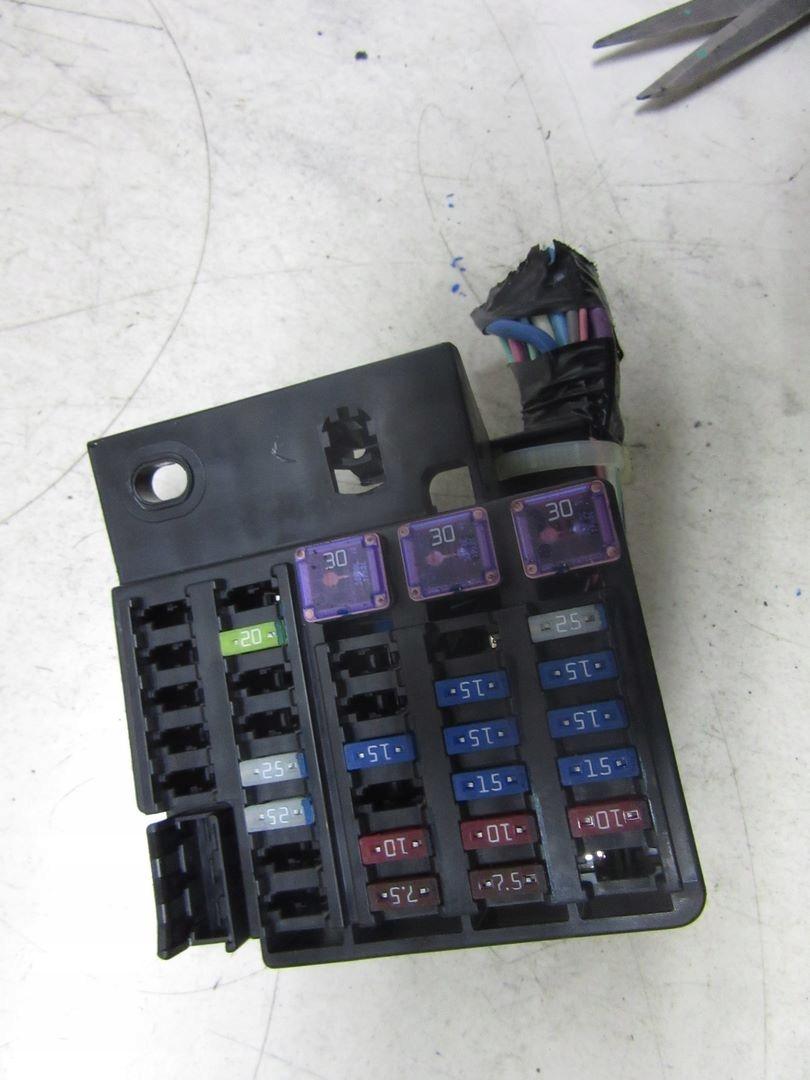 MAZDA 3 BL 2.2 БЛОК ПРЕДОХРАНИТЕЛЕЙ 08-13 148