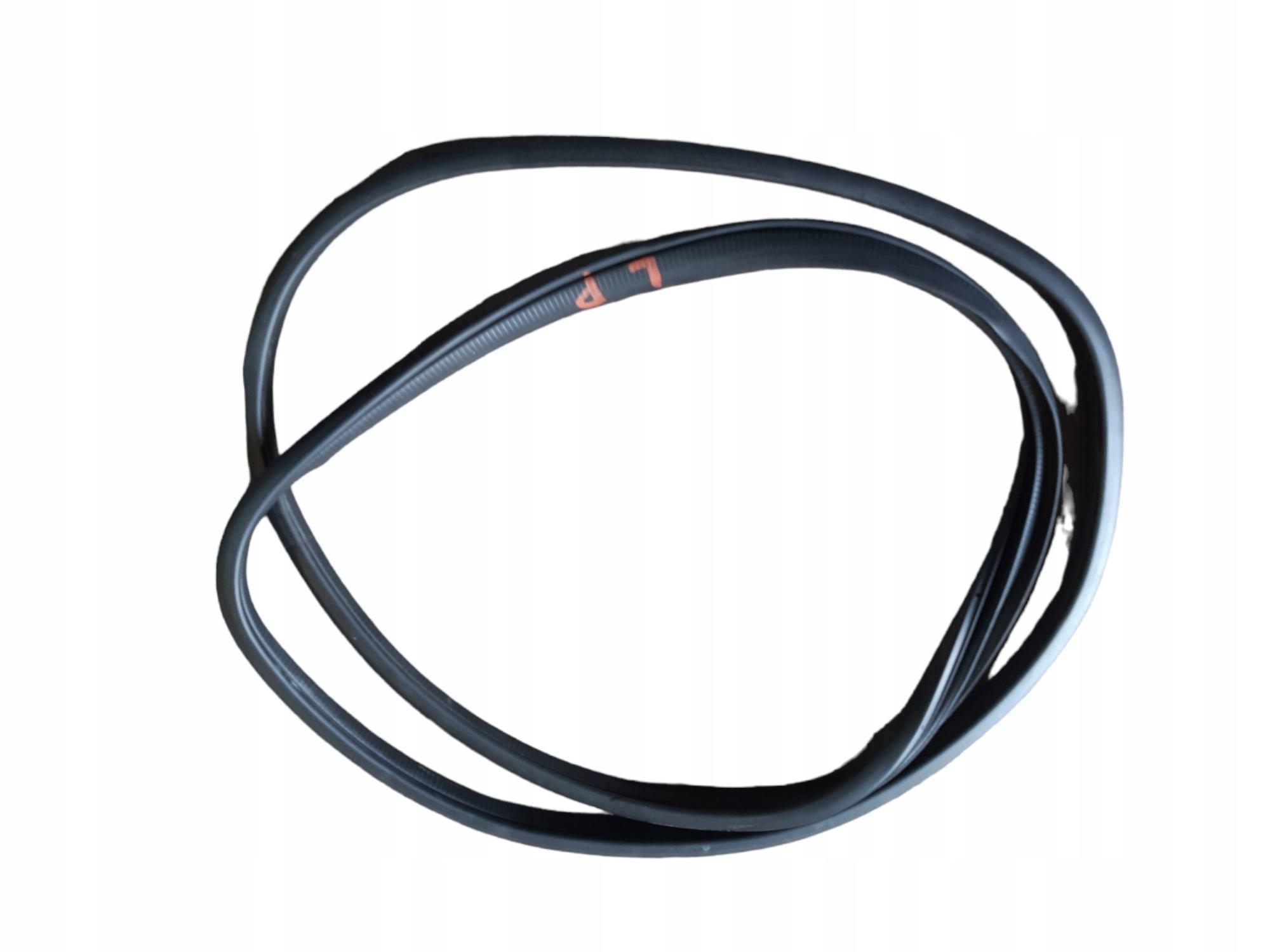 MAZDA 3 BM 13-18R HB прокладка двери левая передняя