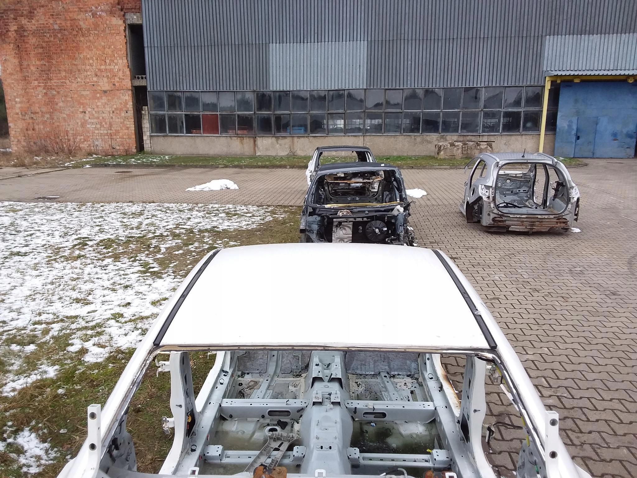 MAZDA 3 III BM СЕДАН ДАХ 25D