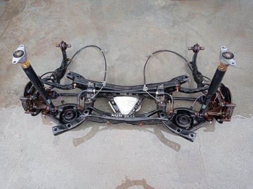 Mazda 3 iii bm задня підвіска hb