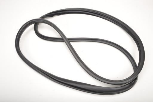 MAZDA CX - 30 УПЛОТНИТЕЛЬ ДВЕРИ ПРАВЫЙ ПЕРЕДНИЙ 21R