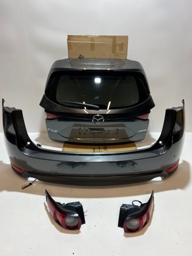 FRGG223WW - Mazda cx-5 ліва лампа в люк 2020 рік kb8a513g0