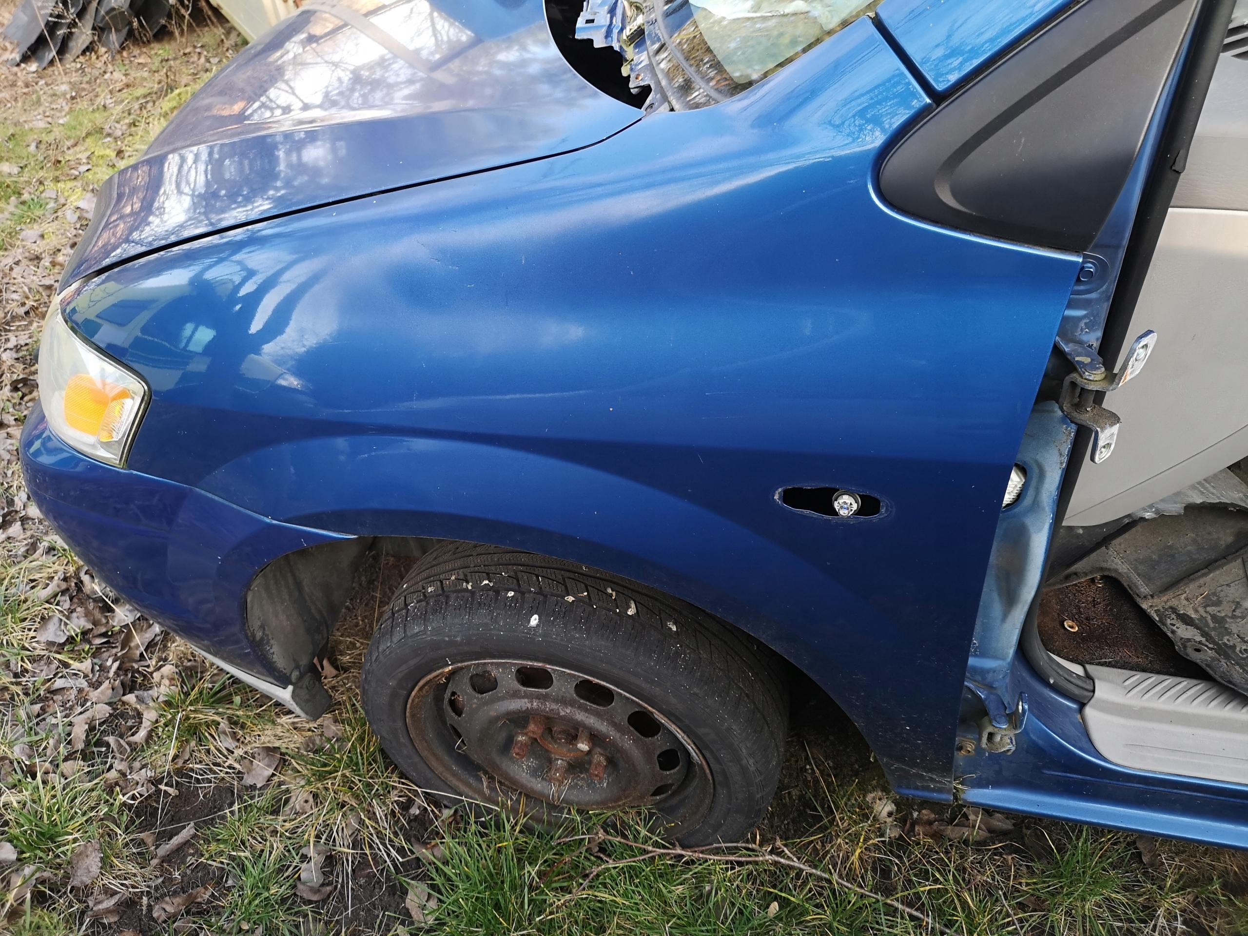 MAZDA MPV 2 II 20P 99-03 петля двері передня ліва