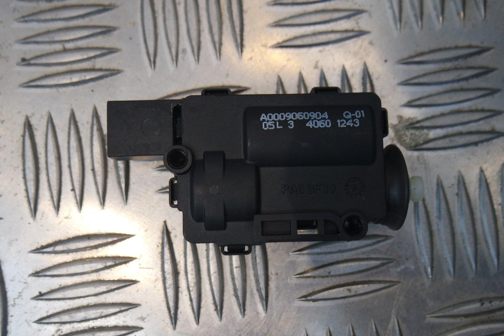 Механизм откидывания MERCEDES W463 LIFT A0009060904