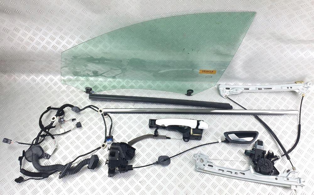 805032065R - MEGANE IV 4 ДВЕРНОЙ ЗАМОК ЛЕВАЯ ПОЛОСА СТЕКЛО ДВЕРНАЯ РУЧКА