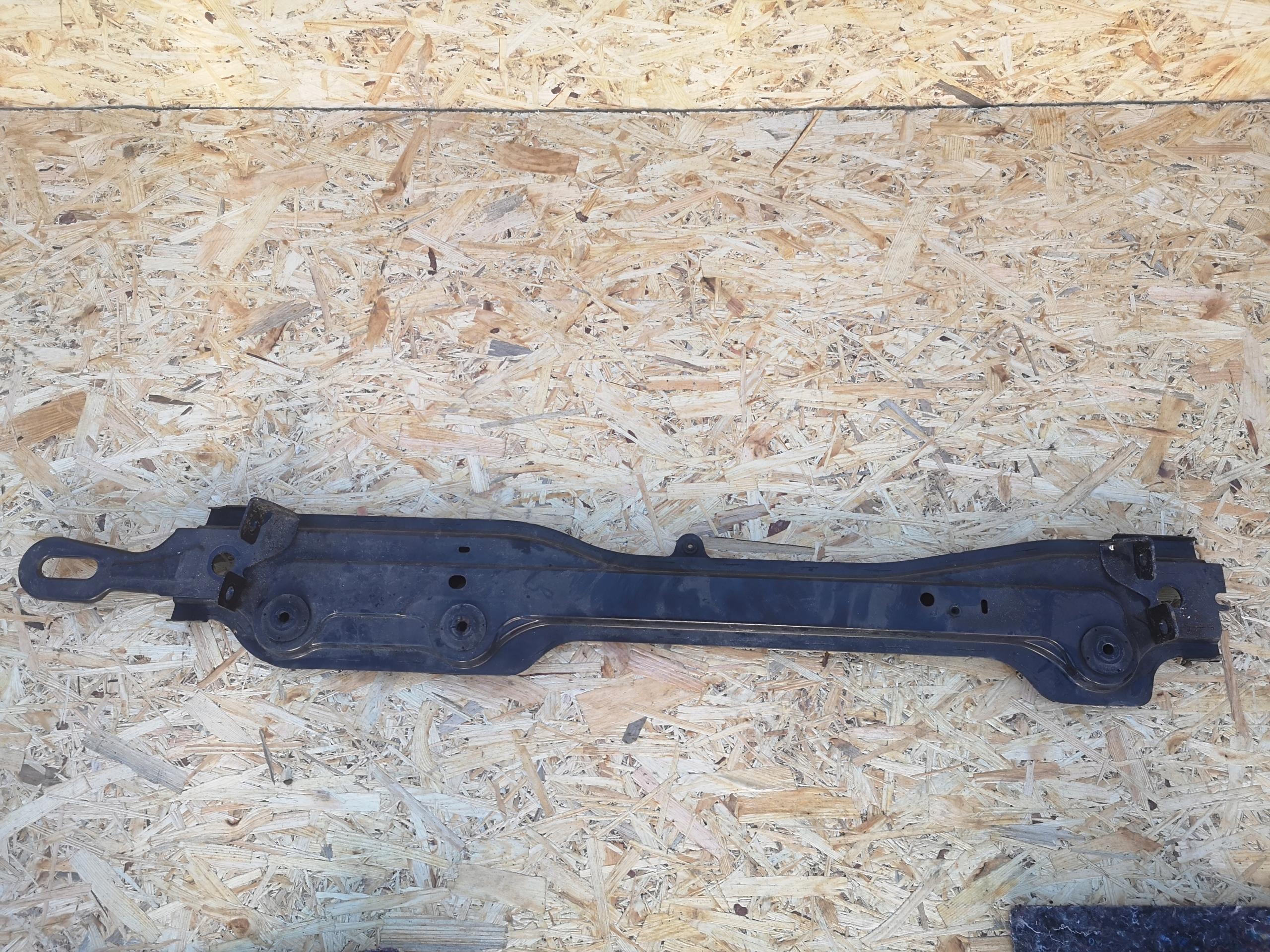 MEGANE SCENIC IV БАЛКА ПОД РАДИАТОРЫ 625301229R