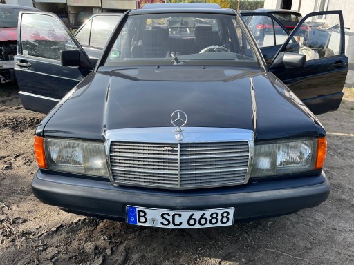 MERCEDES 190 W201 В КОМПЛЕКТЕ КУЗОВ, ДВЕРИ, КАПОТ, КРЫЛЬЯ, КРАН БЕЗ ржавения