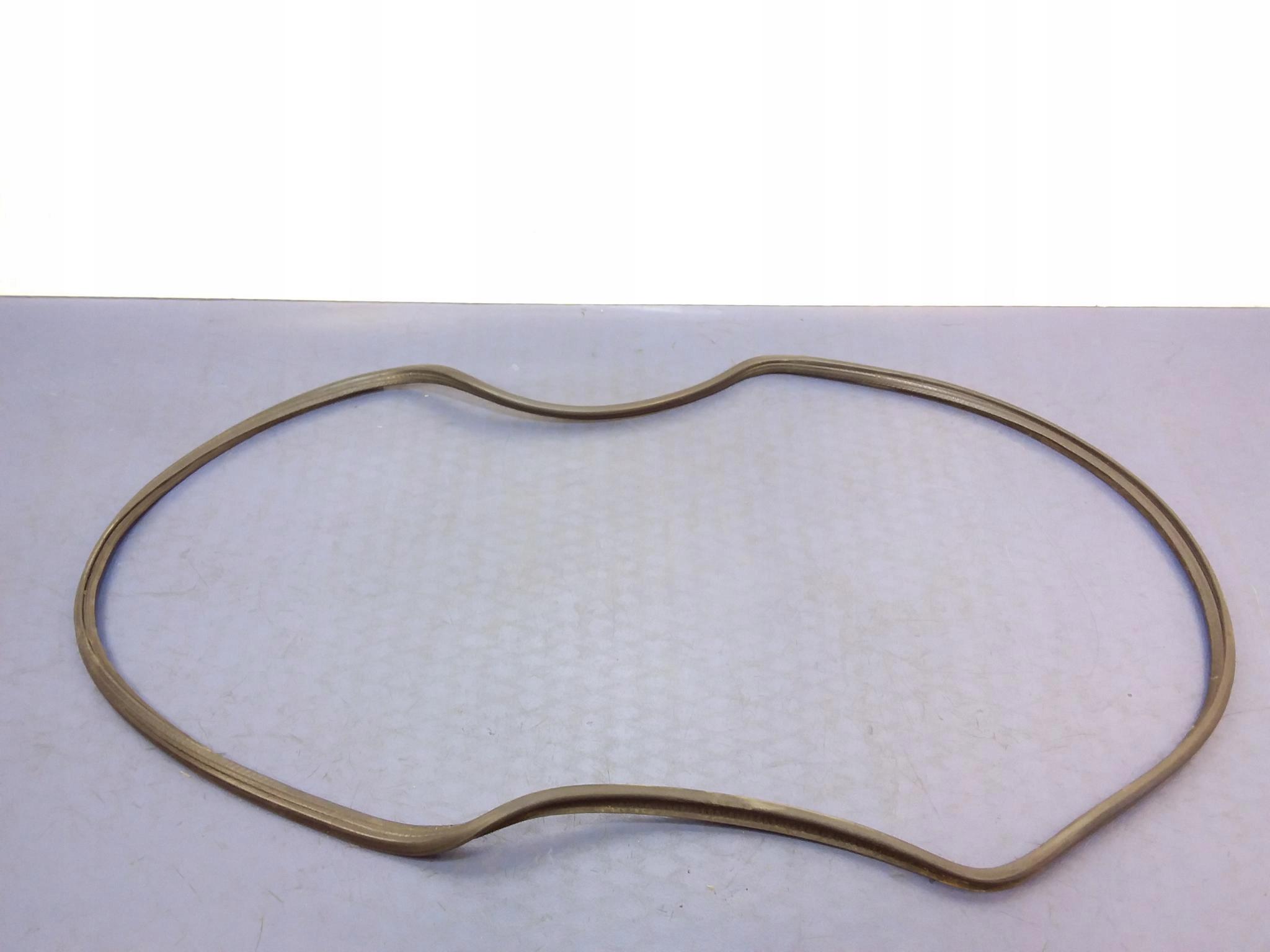 Mercedes 190 W201 прокладка багажника