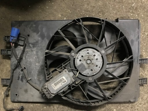 MERCEDES A Class w169 бензиновий вентилятор модуль