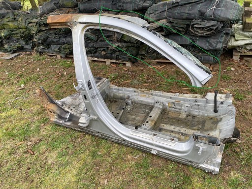 TM9247 - MERCEDES A-Class W177 квадрант крыша правая