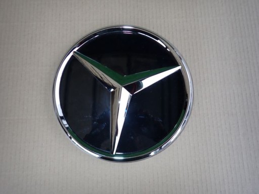 Значок звезды MERCEDES A0008806000