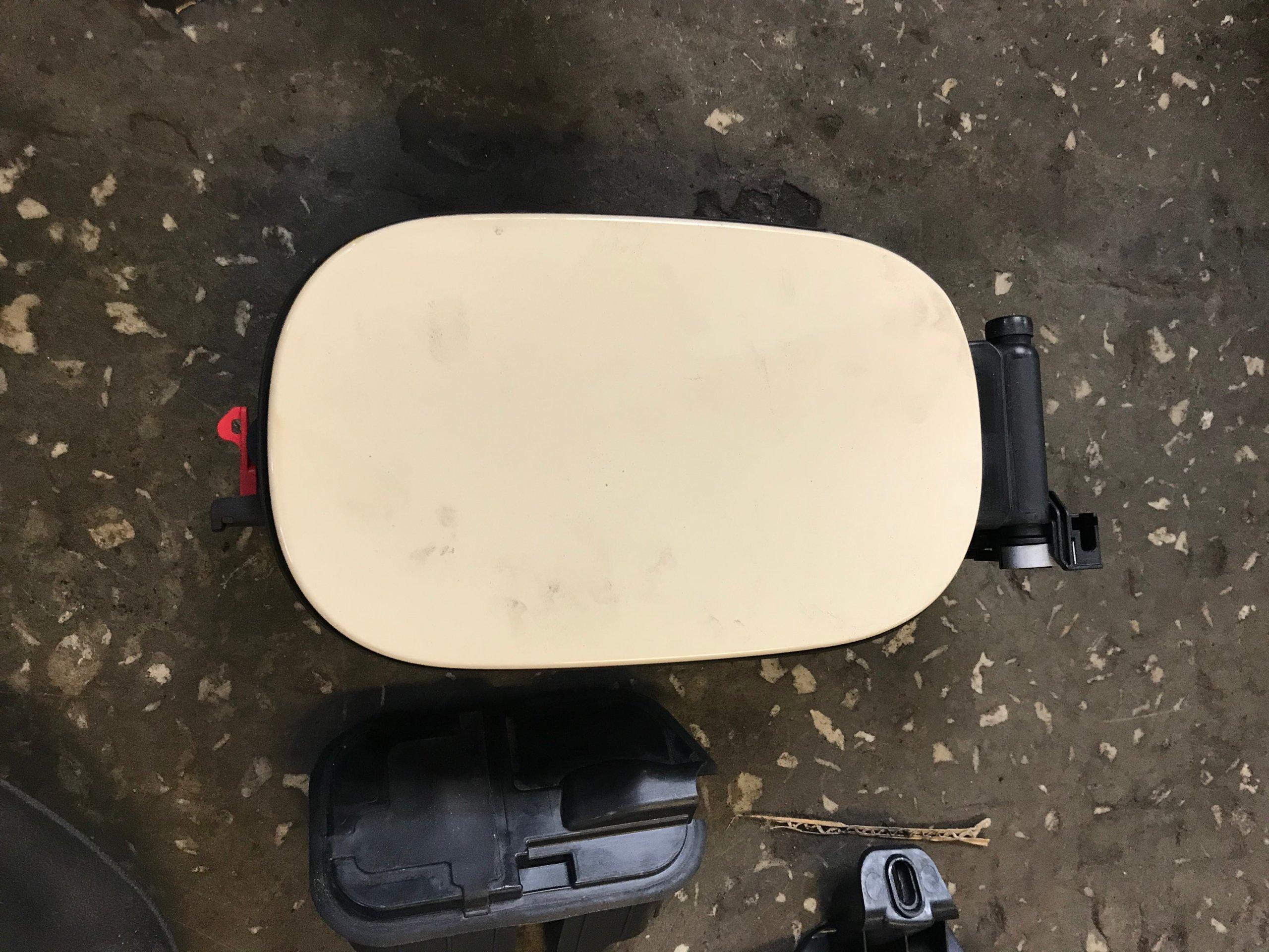 MERCEDES B Class W246 крышка топливного бака