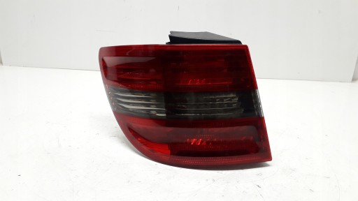 Mercedes b w245 задня ліва фара a1698202564 - задня ліва фара a1698202564 - ціла