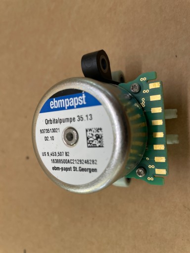 MERCEDES BMW ДРАЙВЕР НАСОС DUZYJACA PLYNIU ADBLUE 9373513021