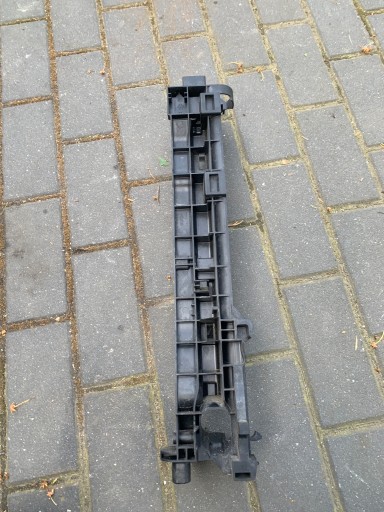 A0995042218 - MERCEDES C-CLASS W205 КРЕПЛЕНИЕ РАДИАТОРА СПРАВА