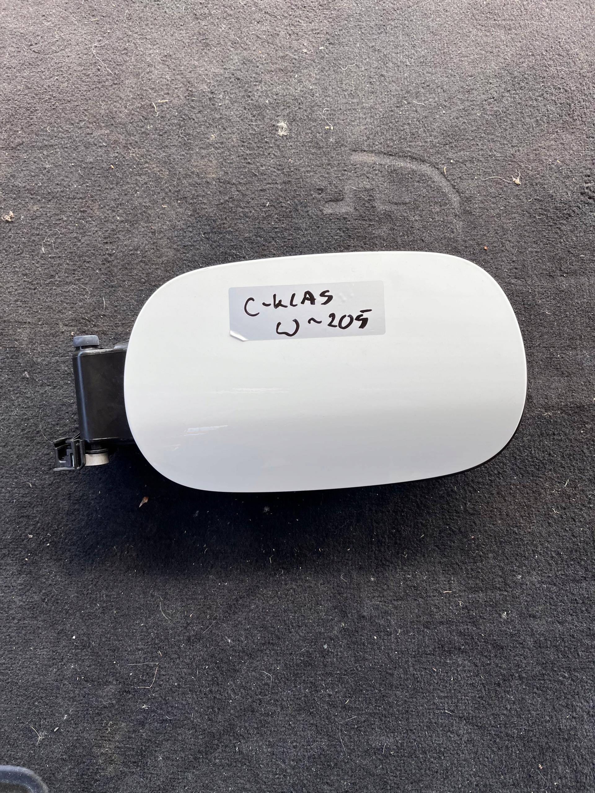 MERCEDES C-Class W205 крышка топливного бака