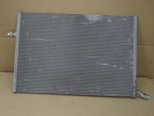 Mercedes c class w205 e w213 радіатор кондиціонера 0995002003